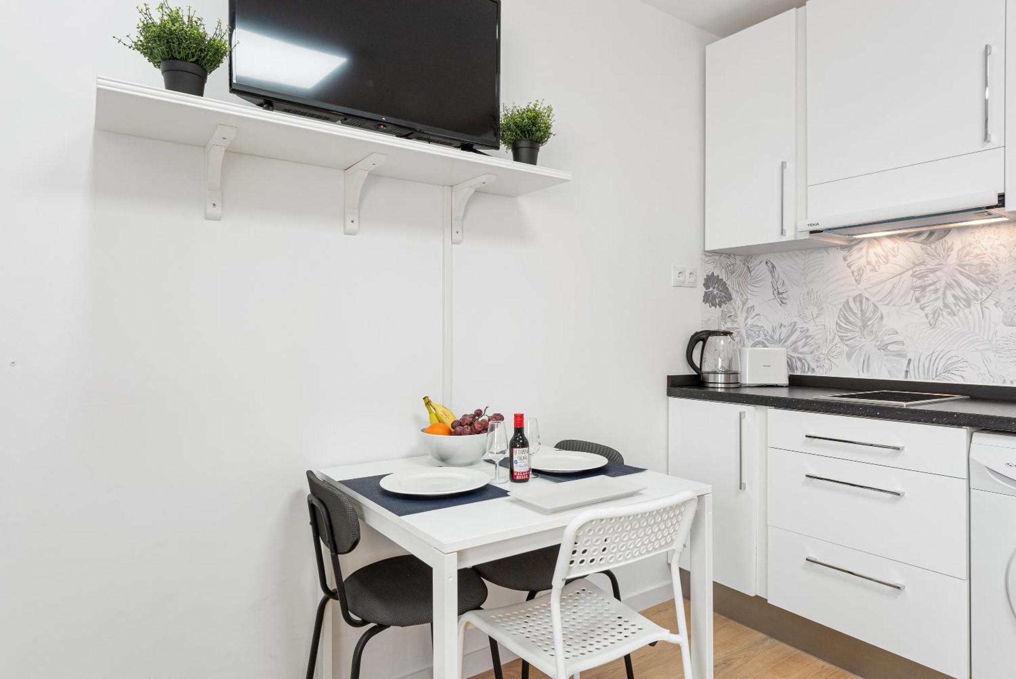 Estudio Larios 9B Malaga Bagian luar foto